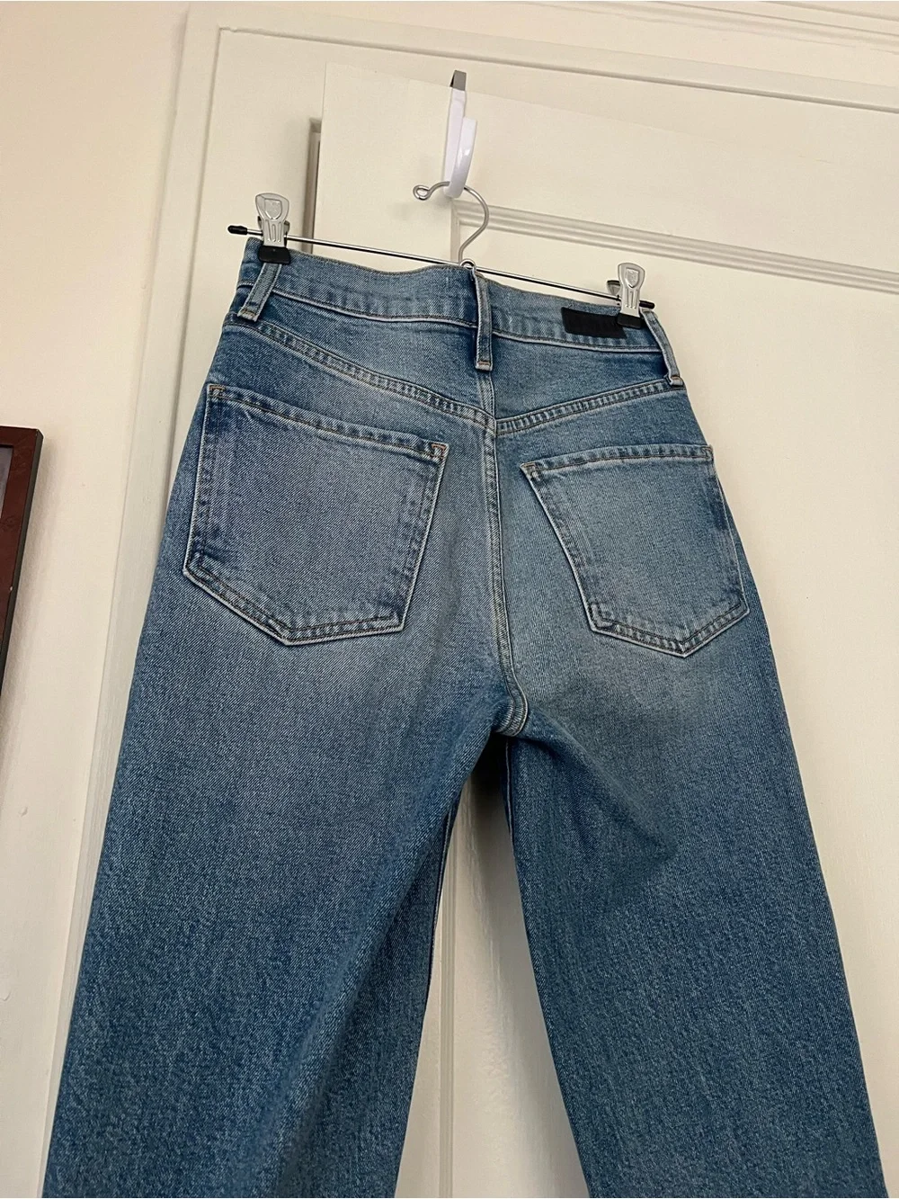 Le Jean good preowned